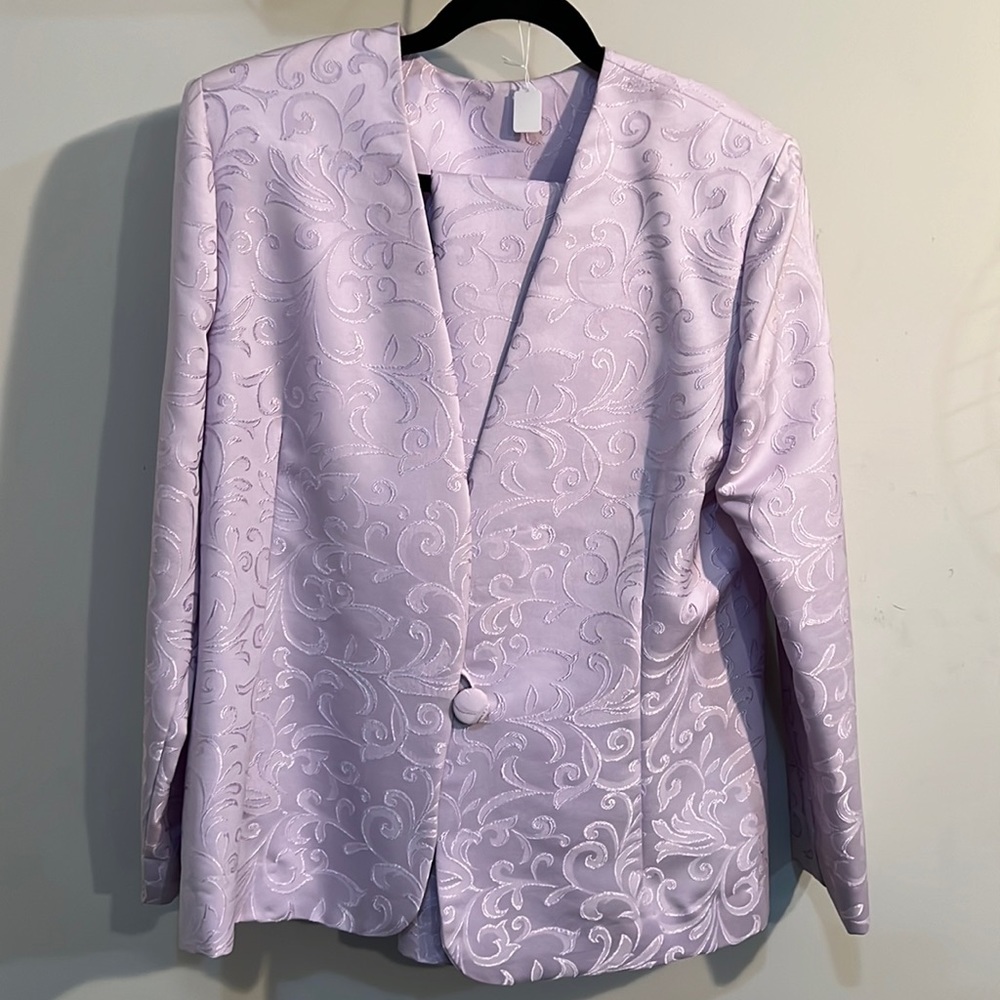 Lavender 2pc Women’s Suit